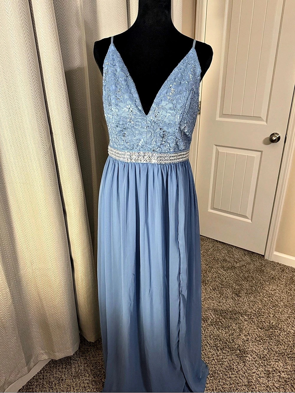 Emerald Sundae Lace Maxi Dress in Blue Size 13 Like New